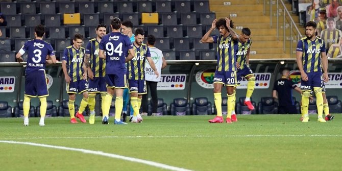 Fenerbahçe savunmada düzen kuramadı