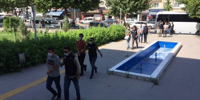 Kırşehir merkezli operasyonda gözaltına alınan şüpheliler adliyeye sevk edildi