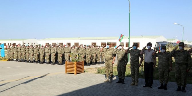 Azerbaycan'la ortak tatbikata katılacak Türk askerleri Bakü'ye geldi