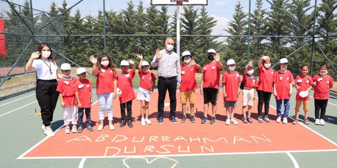 Çocuklar yaz okulunda yeni normal hayata göre eğitim görüyor