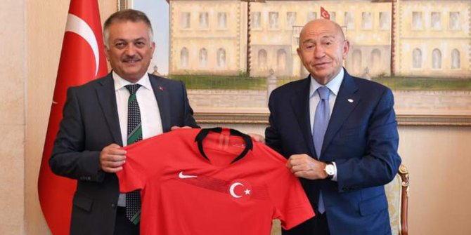 Nihat Özdemir, Antalya'da ziyaretlerde bulundu