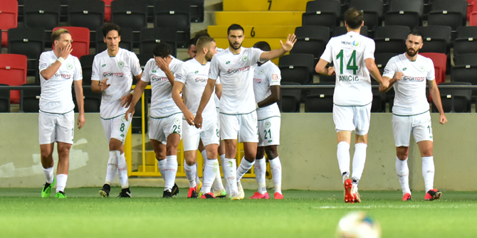 En az faul Konyaspor'dan