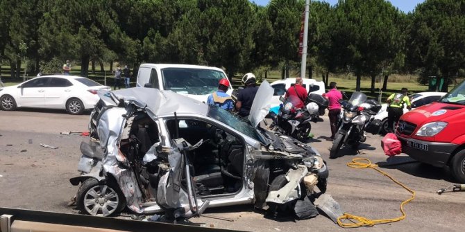 Bayram trafiğinde yaşanan kazada 1 kadın öldü, 4 kişi yaralandı