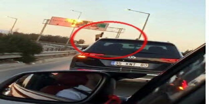 Trafikte aracından havaya ateş açan sürücüye tepki