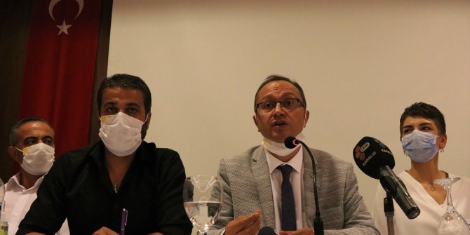 İYİ Parti'de şok istifalar