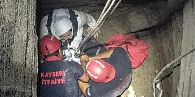 15 metrelik kuyuya düşen genç kız yaralı olarak kurtarıldı