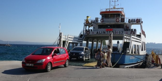 Çanakkale’de beklenen feribot kuyruğu oluşmadı
