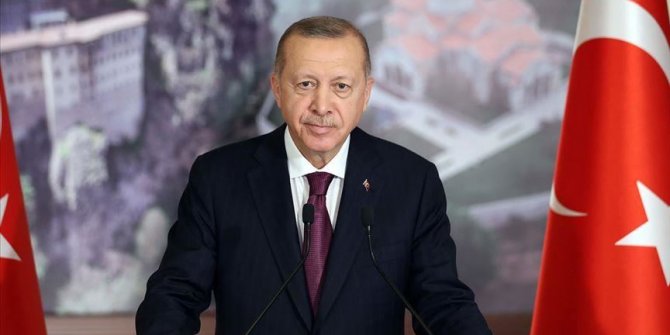 Erdogan praises Turkey's virus fight in Eid message