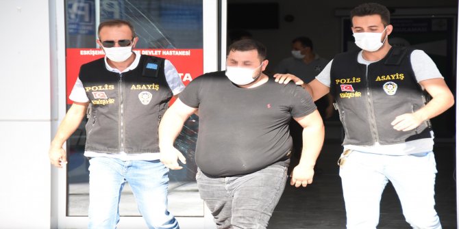 Otobüs şoförünü satırla yaralayan sürücü, adli kontrolle serbest