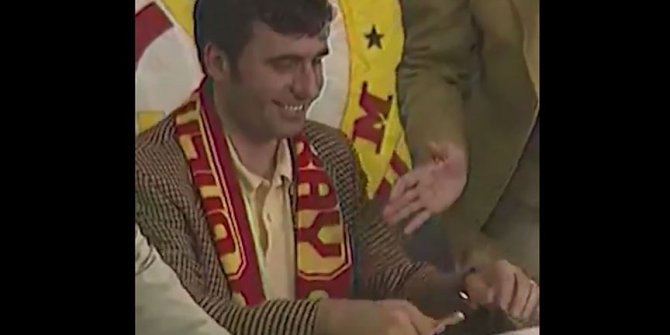 Galatasaray'da Hagi'nin ilk imzası unutulmadı