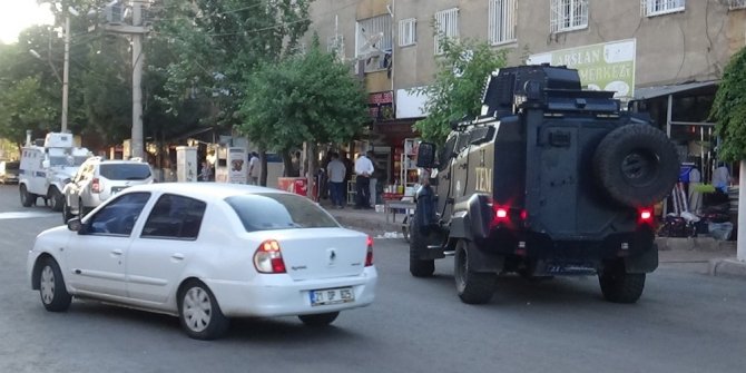 Diyarbakır’da pazar yeri kavgasında silahlar konuştu: 12 yaralı