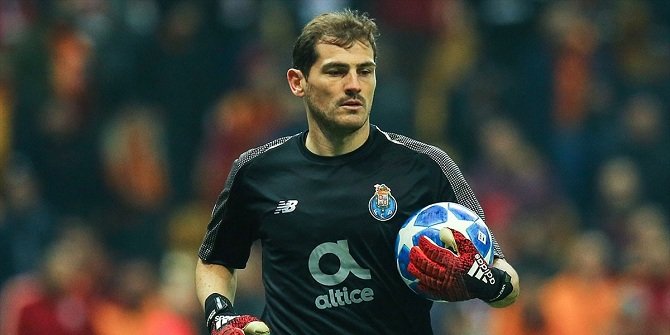 İspanyol kaleci Casillas, futbolu bıraktı