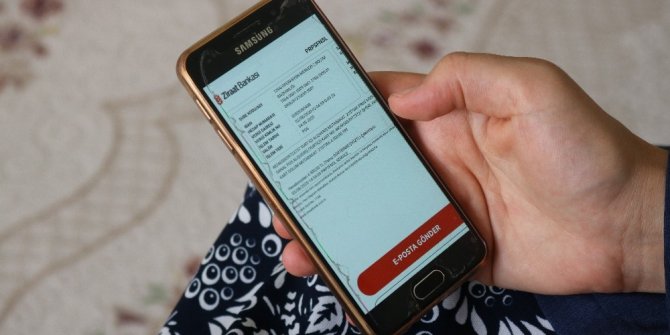 Telefonuna gelen linki tıkladı, bankadaki parasından oldu