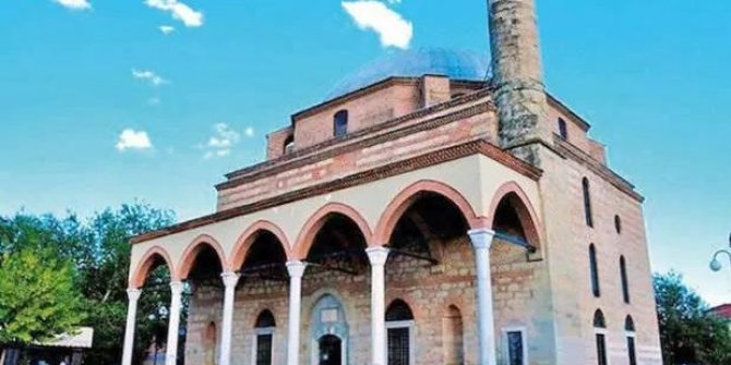 Yunanistan'da camiye çirkin saldırı