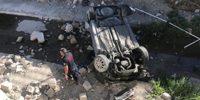 Kanala uçan otomobilde can pazarı