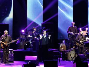 Julio Iglesias konserine büyük ilgi