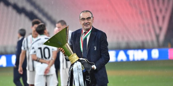 Juventus, Sarri ile yollarını ayırdı