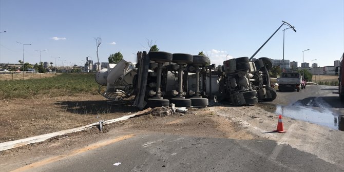 Başkentte beton mikseri devrildi 1 kişi öldü
