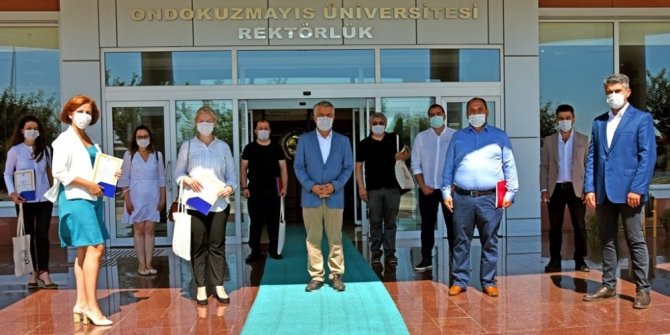 Rektör Bilgiç’ten akademisyenlere: “Sizlerden ‘dürüst kalma’ sözü istiyorum”