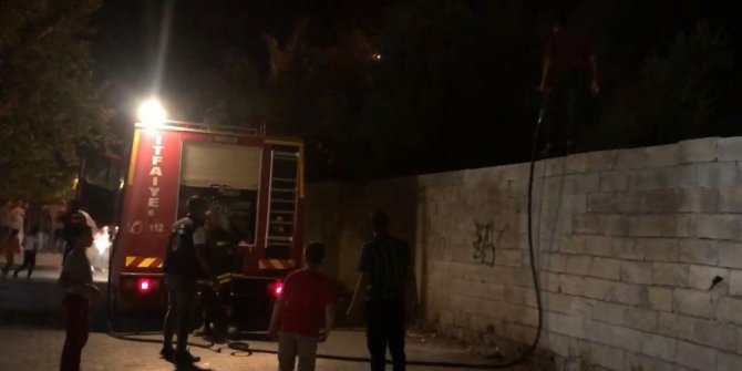 Metruk evdeki yangın söndürüldü