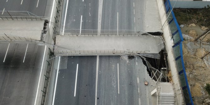 Üst geçidin altında kalmaktan son anda kurtulan otobüsün yolcusu: 2 saniyeyle kurtardık