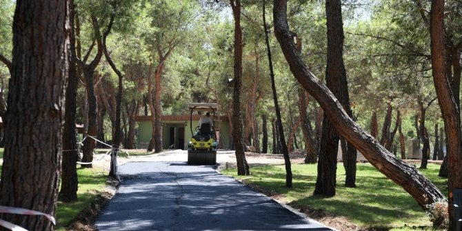 Hayat Park’ın yollarına sıcak asfalt
