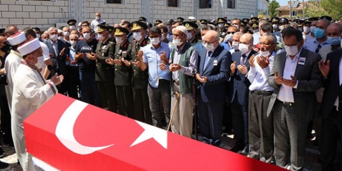 Samsun şehidine ağladı