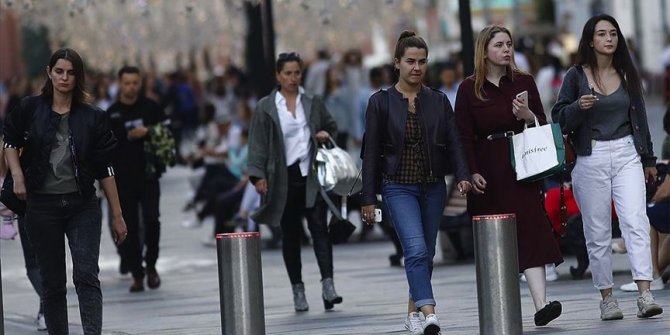 Rusya'da Kovid-19 vaka sayısı 892 bini geçti