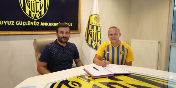MKE Ankaragücü, Lukasik ile 2+1 yıllık sözleşme imzaladı