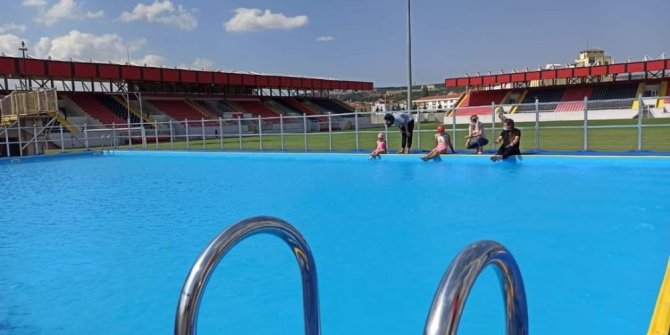 Kütahya’da “Yüzme Bilmeyen Kalmasın” projesi