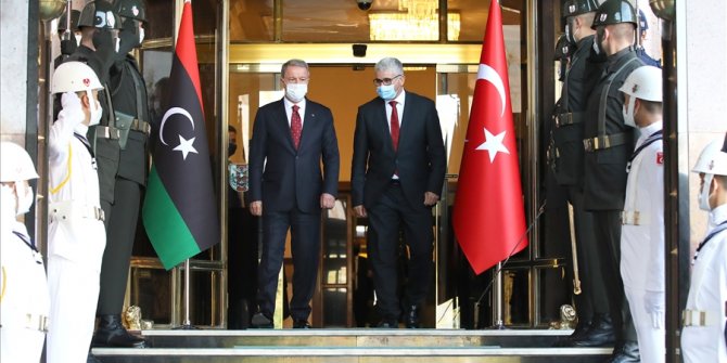 Bakan Akar, Libya İçişleri Bakanı Başağa ile görüştü
