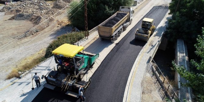 Meram’da yol ve asfaltlama çalışmaları devam ediyor