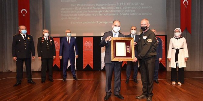 Konya'da şehit ailesi ve gazi yakınlarına Devlet Övünç Madalyası ile Beratı verildi