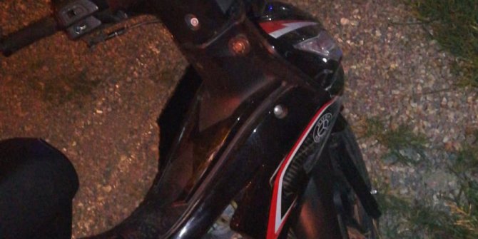 Otomobile çarpan motosikletteki 5 aylık hamile kadın öldü, eşi yaralandı