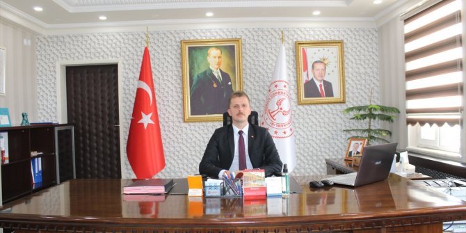 Yunak'a yeni atanan Kaymakam Kurt, görevine başladı