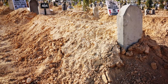 Botoks sonrası ölen Kübra'nın babası: İnsanları zehirleyerek öldürüyorlar