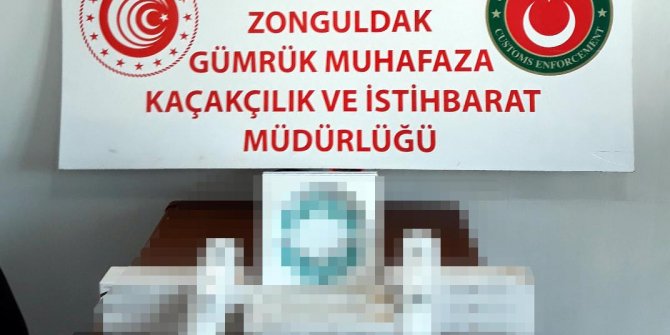TIR'da 40 bin liralık kaçak botoks malzemesi ele geçirildi