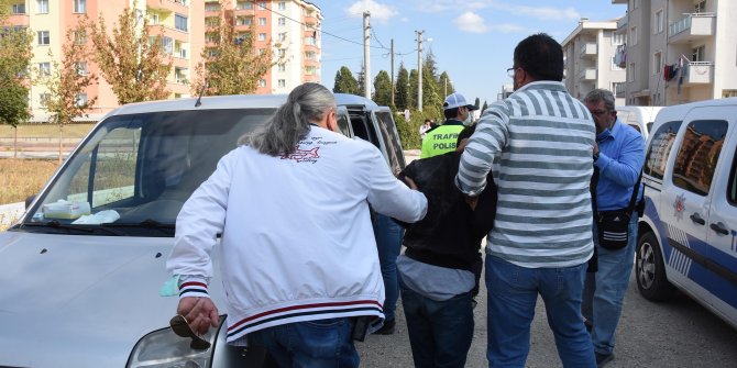 21 yaşındaki cezaevi firarisi çaldığı otomobille yakalandı, 112 sabıkası çıktı