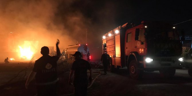 Palet fabrikasında büyük yangın!