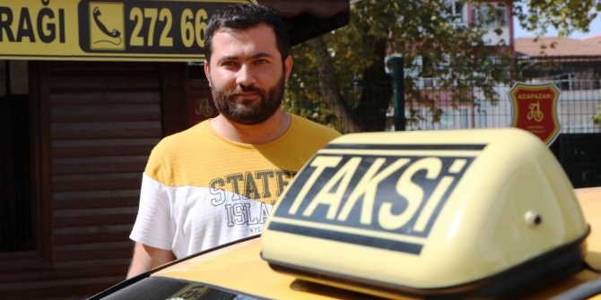 Taksici, takı dolu çantayı sahibine teslim etti