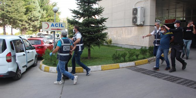 2 polis ve 3 bekçinin yaralanmasına sebep olan 5 kişi adliyede