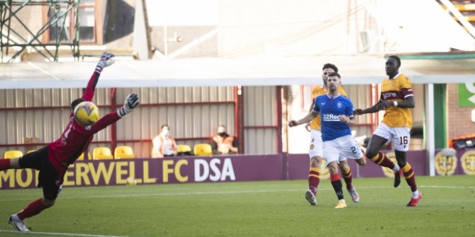 Galatasaray'ın rakibi Rangers ligde farklı kazandı