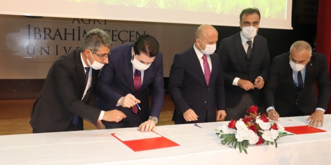 Ağrı'da çiftçilere 5 yılda 750 bin koyun dağıtılacak