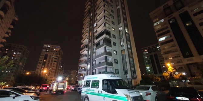 İlk iş gününde asansör boşluğuna düşerek can verdi