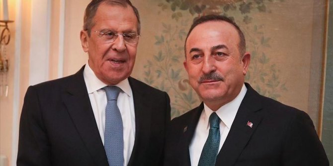 Cavusoglu et Lavrov discutent du conflit Arménie/Azerbaïdjan et de la Libye