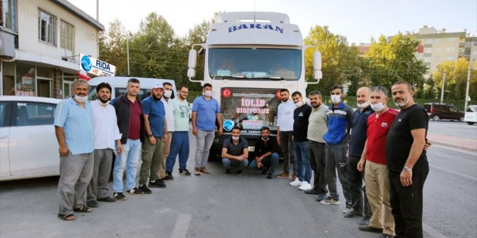 Konya'dan Suriye'ye 3 tır yardım gönderildi