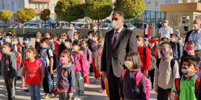 Ilgın Belediye Başkanı Ertaş'tan öğrencilere ziyaret