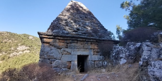 Yıllarca türbe sanıldı, mitolojik bir savaşçıya ait olduğu ortaya çıktı