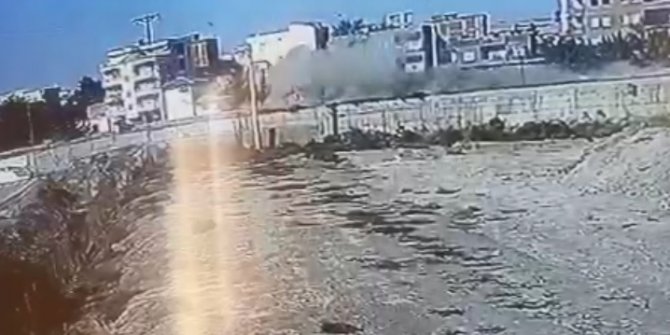 İşçi minibüsü direğe çarptı: 2 ölü, 20 yaralı