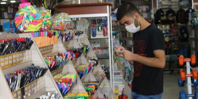 Yüz yüze eğitim başladı, kırtasiyecilerin yüzü yine gülmedi